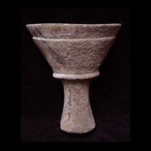 a-beautiful-early-bactrian-veined-marble-chalice_02686b