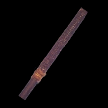 a-new-guinea-highlands-spear-with-carved-shaft_t871c