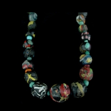 a-roman-to-islamic-gabri-glass-bead-necklace_x8912b