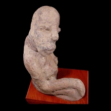 an-archaic-djenne-terracotta-figure-of-a-kneeling-male_t5719b