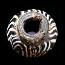an-early-islamic-glass-bead_09766c