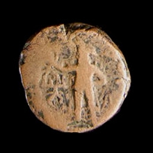 ancient-indian-bronze-coin,-kushan-period_-x3853b