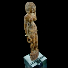 kushan-bone-figurine-of-a-female-dancer_x8917b