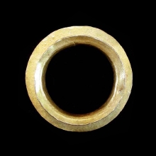superb-khmer-20-carat-gold-earring_x4047b